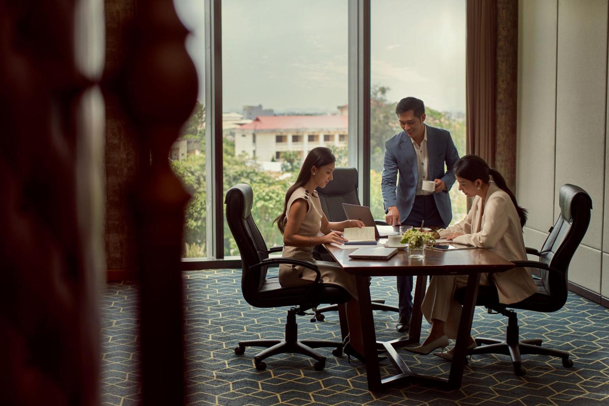 Sheraton Хайфон Екстер'єр фото